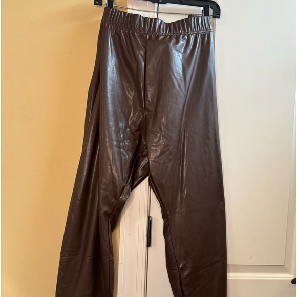 Women’s Faux leather- leggings- Brown - Picture 3 of 7